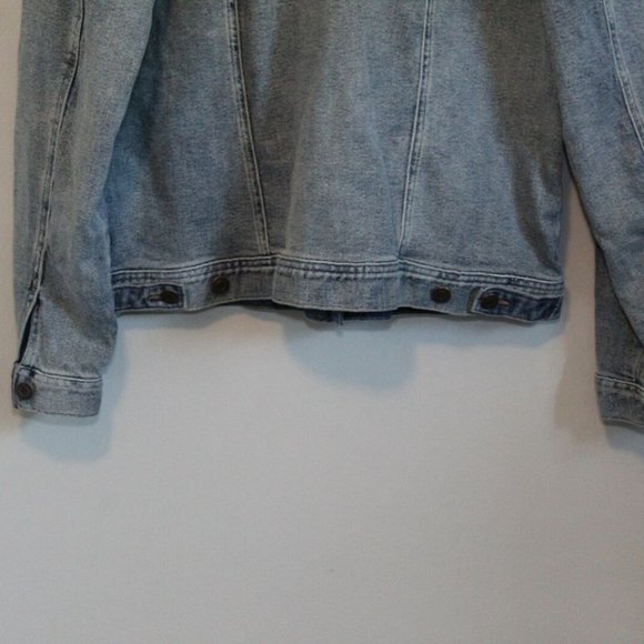 Maurices Vintage Destructed Denim Jacket H11503 - Picture 10 of 12